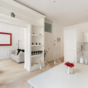 Apartment Crystal Piazza Navona, Rome